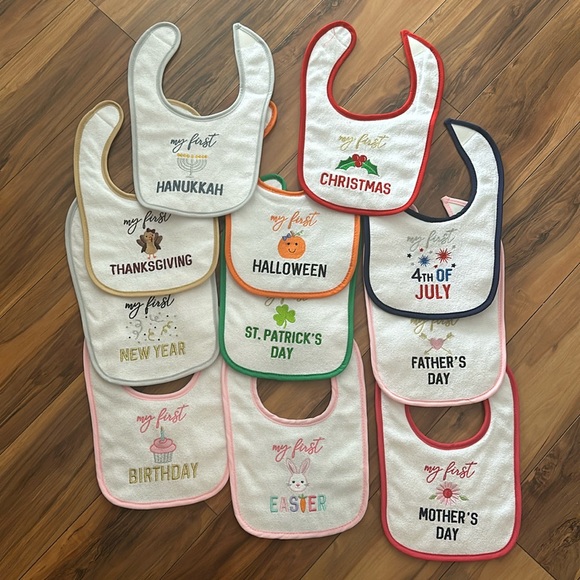Other - NWOT holiday bib set